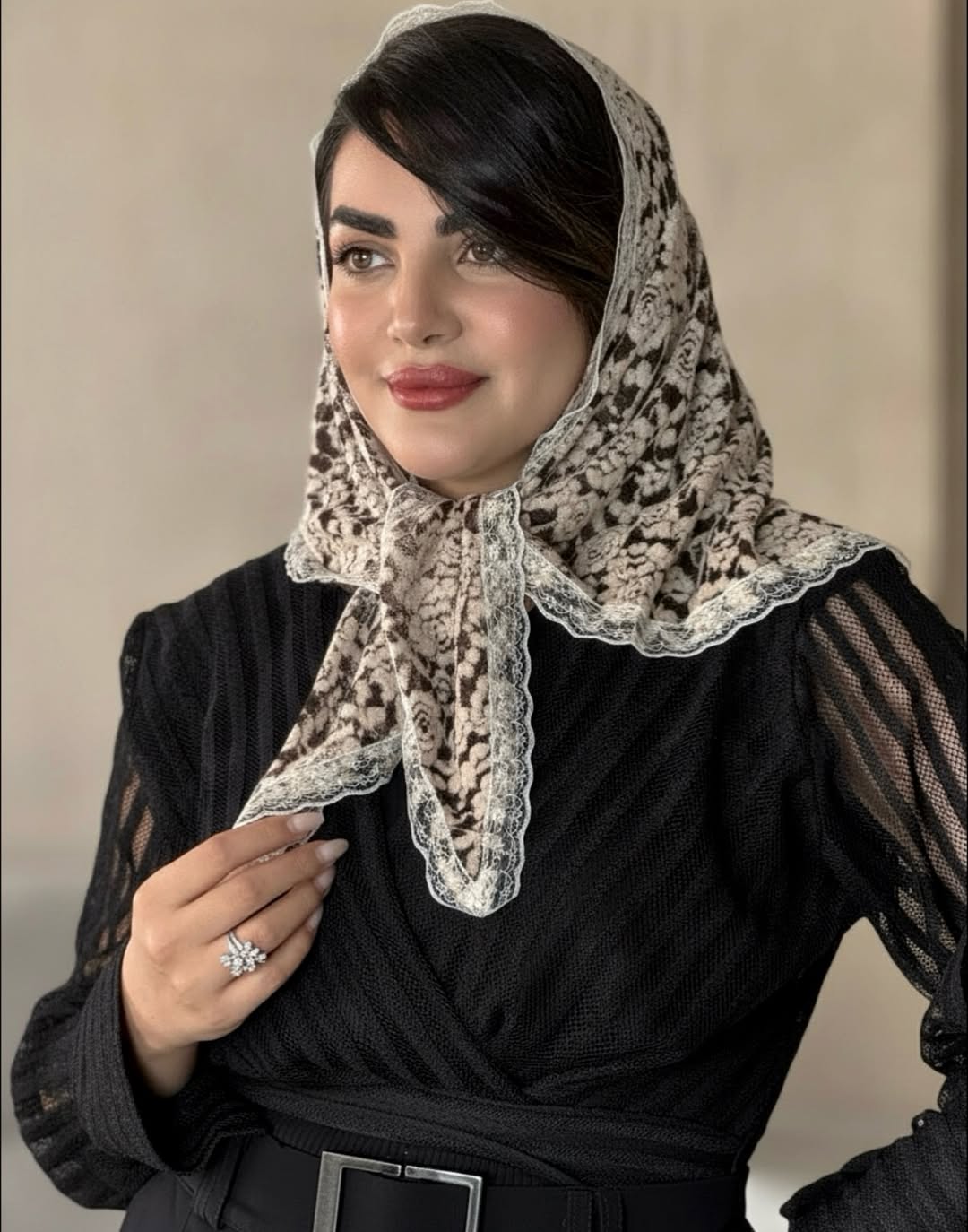اسکارف گیپور مخمل کوب