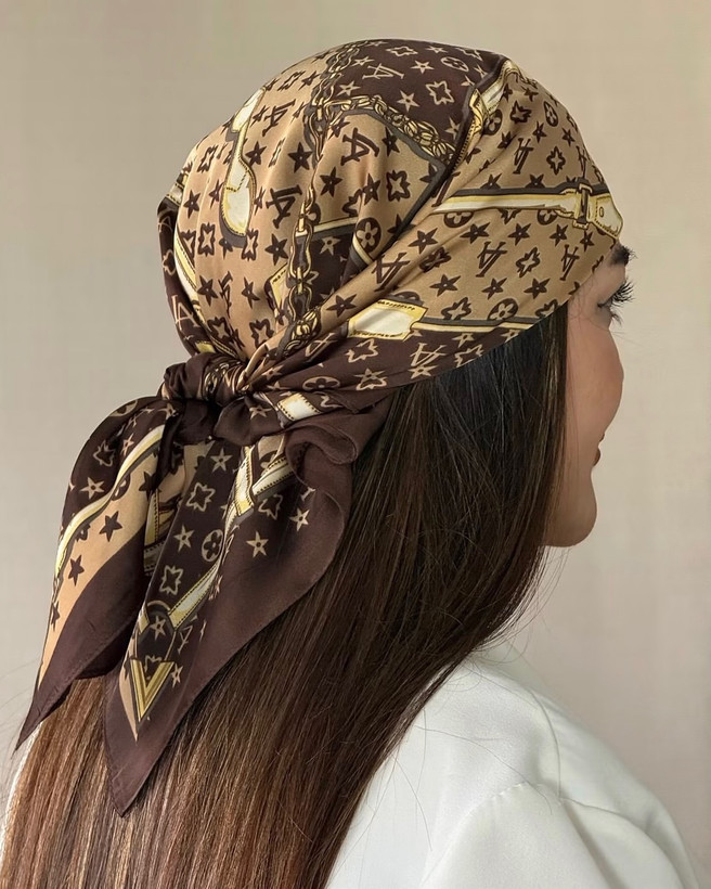 اسکارف ابریشمی